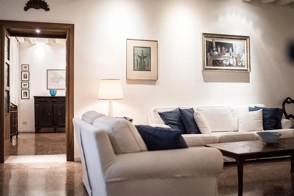 Accademia Terrazza Apartment Venice Italy