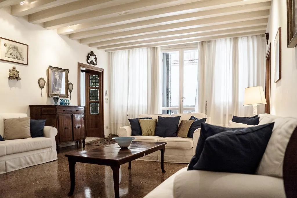 Accademia Terrazza Apartment Venice Italy