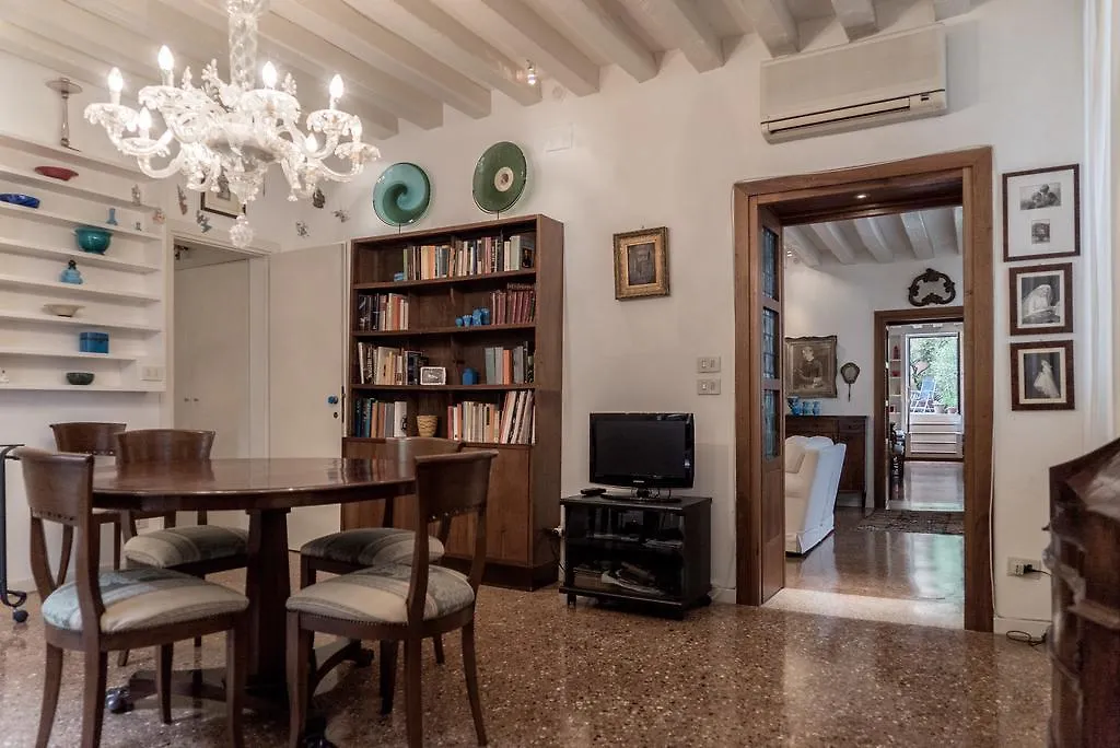 Accademia Terrazza Apartment Venice Italy
