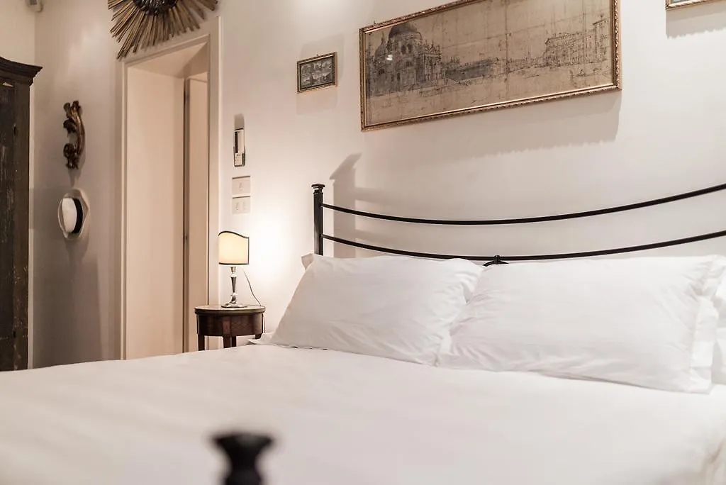 Accademia Terrazza Apartment Venice Italy